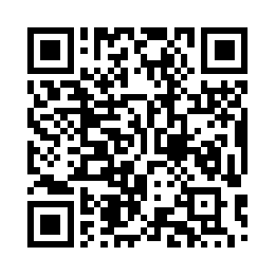 然后她就微微垂着眼帘在那里寻思着二维码生成