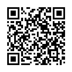 然后安安稳稳地站立在了群山之间二维码生成