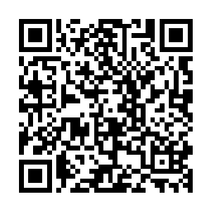 然后就像是一簇花柱一样朝着那道身着黑色长袍的幽冥魔而去二维码生成