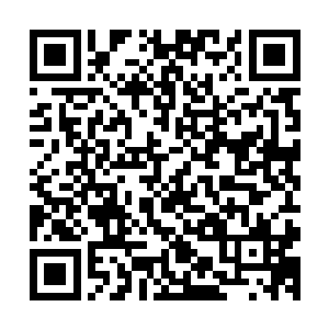 然后就在泉井下打水上来清洗――秦洛好多年没有看到泉井了二维码生成