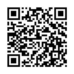 然后就用普通的脚步走过过道边上的房间二维码生成