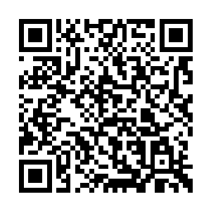 然后就见离他也不是太远的地方冒起了一股烟尘二维码生成