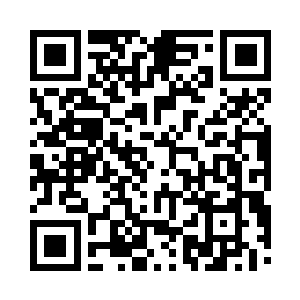 然后扭着似乎能挤下水来的成熟腰肢下楼去了二维码生成