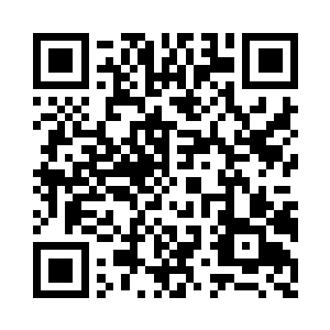 然后把它分成了一小块一小块的放在盘里二维码生成