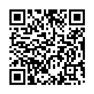 然后拿出了几个用紫檀木打造的名贵盒子二维码生成