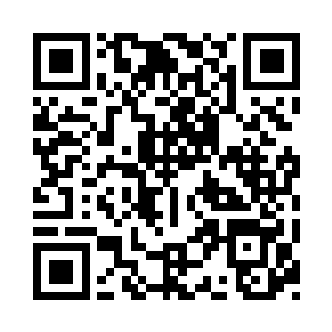 然后拿这个由咱们定制好的定位来限制她二维码生成