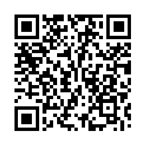 然后接过了周阳华亲手倒的一杯红酒二维码生成