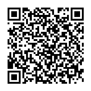 然后推开木门径直取了桌子上的大搪瓷缸子咕咚咕咚地灌了一大气二维码生成