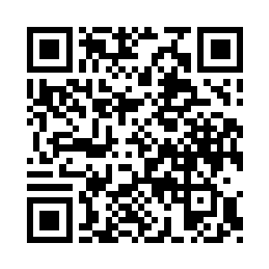 然后直接扑在了那被红飞出去的血色巨蟒身上二维码生成