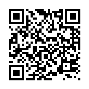 然后看到桌子上有一副多余的碗筷二维码生成