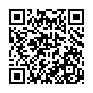 然后笑着指了指秦嫣然手中的笔记本说道二维码生成