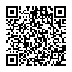 然后第一件事情就是将放置在水云殿中的紫青双剑给取了出来二维码生成
