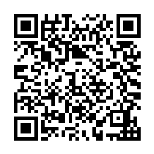 然后紧接着一股恐怖的气势也随即从她的身上散发出来二维码生成