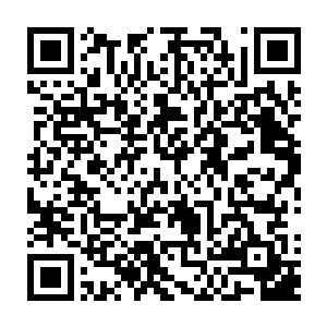 然后让方炎当着大家的面保证自己以后绝对不会和秦倚天有任何私情――二维码生成