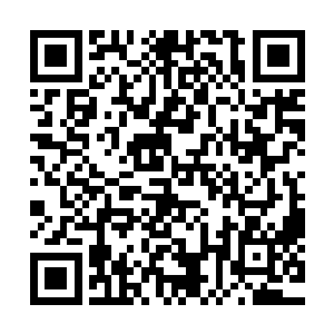 然后越过面朝石门的方向差不多快到石门的百里清颜走进密室二维码生成