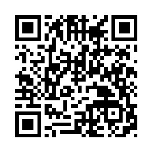 然后跟自己的父亲一同的坐在了一起二维码生成