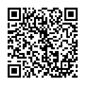 然后车厢的最后边缘会准确的击中驾驶员的胸部或者是头部二维码生成