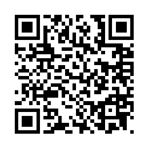 然后轻轻将绸布封口开启了一个缝隙二维码生成