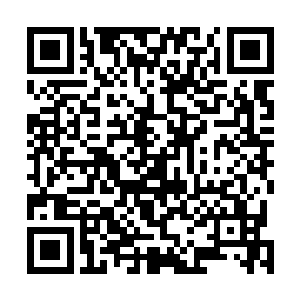 然后选择最佳的出手机会的……当秦方挟持了查理的时候二维码生成