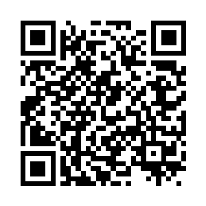 然后通过CGI合成到真实拍摄的素材画面当中二维码生成