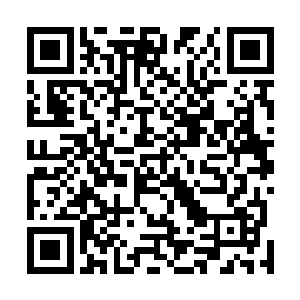 然后重点就是转到自己在湖对面看不到的另一侧观望一下二维码生成