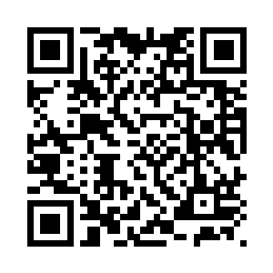 然后随手翻弄了一下桌子上的简历二维码生成