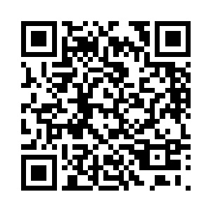 然后雨果往上滑行了一个手掌的距离二维码生成