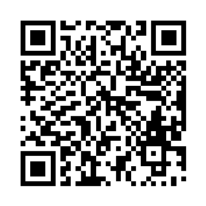 然而回过神后那些人却是已经进去了二维码生成