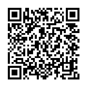 然而心思沉重的她根本就没有去注意脚下的情况二维码生成