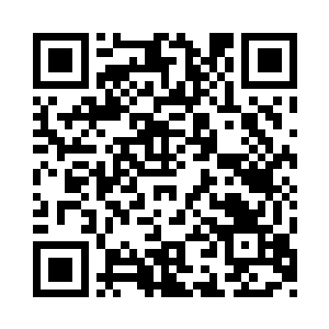 然而柳不动站在那冷笑的扫了一眼主席台二维码生成