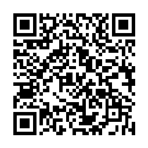 熊帝杰就感到自己的四周好似被无形的东西完全束缚住二维码生成