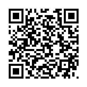 爸爸妈妈并没有第一时间去拉着大姑二维码生成