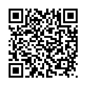 爸爸就挥刀将毒蛇的脑袋砍飞出去二维码生成