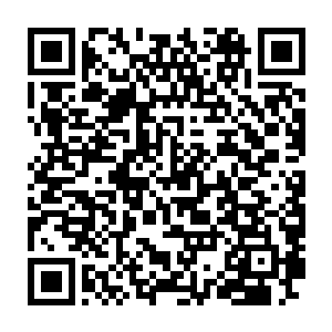 牟天博立刻就兴奋的掏出电话给自己几个苦命的助理打电话安排下去二维码生成