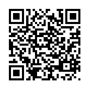 牵着紫晴往那侍卫统领离开的方向走二维码生成