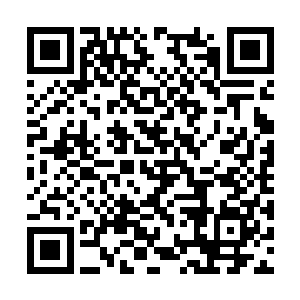 特别是那些刚刚给未婚妻戴上定亲戒指的准新郎们二维码生成