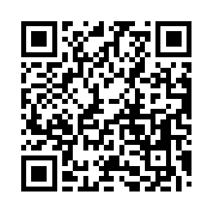 特意扫了我们几个比较皮的男生一眼说二维码生成