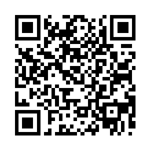 狗子仔仔细细的嗅着确定后只抬爪一指二维码生成