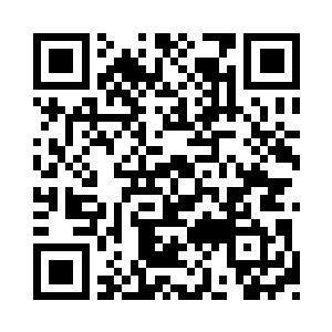 狠狠地轰击在了距离他最近的穆卡迪奥身上二维码生成