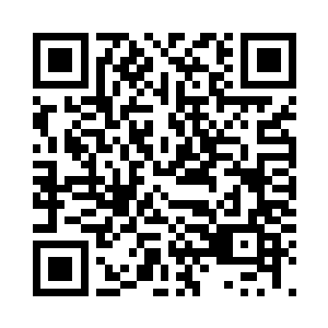 狠狠的撞在迎面击来的巨大触须之上二维码生成