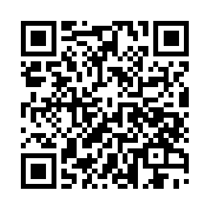 狱警无论如何挣扎都无法冲出金色光圈二维码生成