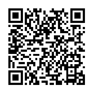 猎海神舟在插天峰山脚下的猎海训练营外停了下来二维码生成