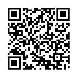 猛然间一个强壮的身体扑到自己的怀里二维码生成