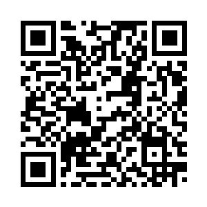 玄宇城城主府门口竖起了三根旗杆二维码生成