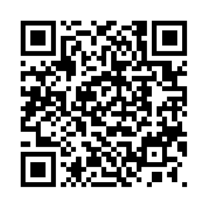 率领大群人马如狼似虎般冲进了客栈二维码生成