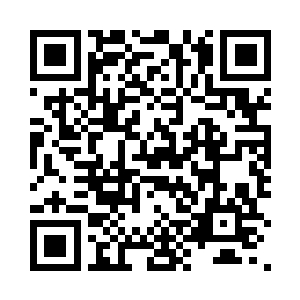 王小雅看到赵长枪从旅行包里取出的漂亮衣服二维码生成