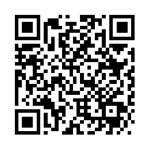 王彤看着王飞眼里突然出现了雾气二维码生成