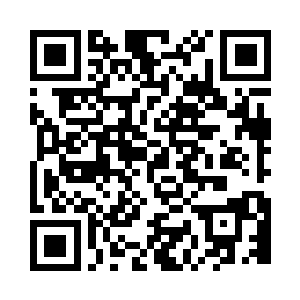 王杰用眼神示意杨蜜看向中年男人何堂二维码生成