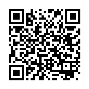 王铮静静的望着眼前泰坦星的介绍二维码生成