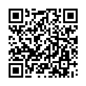 玫瑰的别针缝扣住一团黑灰相间的丝带二维码生成